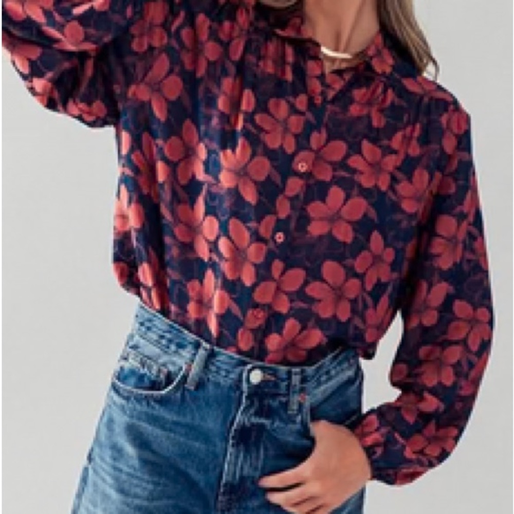 Red and Blue Graphic Puff Sleeve Blouse